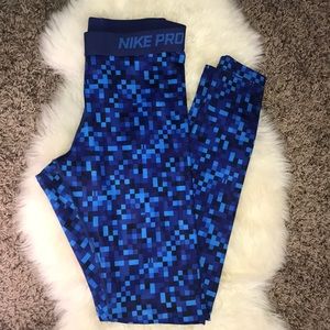 NIKE PRO DRI-FIT LEGGINGS